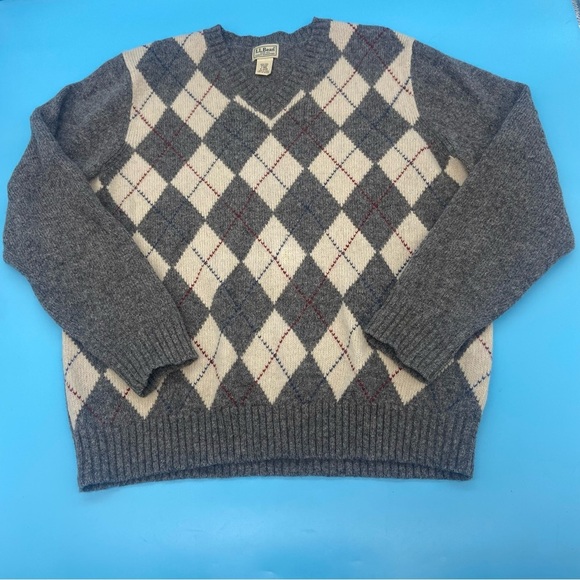 L.L. Bean Gray Argyle Men's Sweater Size Large - Picture 1 of 8